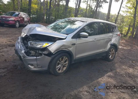 2017 Ford Escape Se из США, поврежденный, VIN 1FMCU0GD4HUB49554